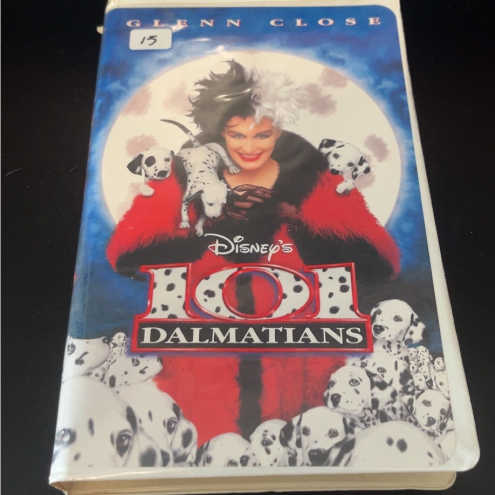 Disney 101 Dalmatians VHS with Red and Blue Cover